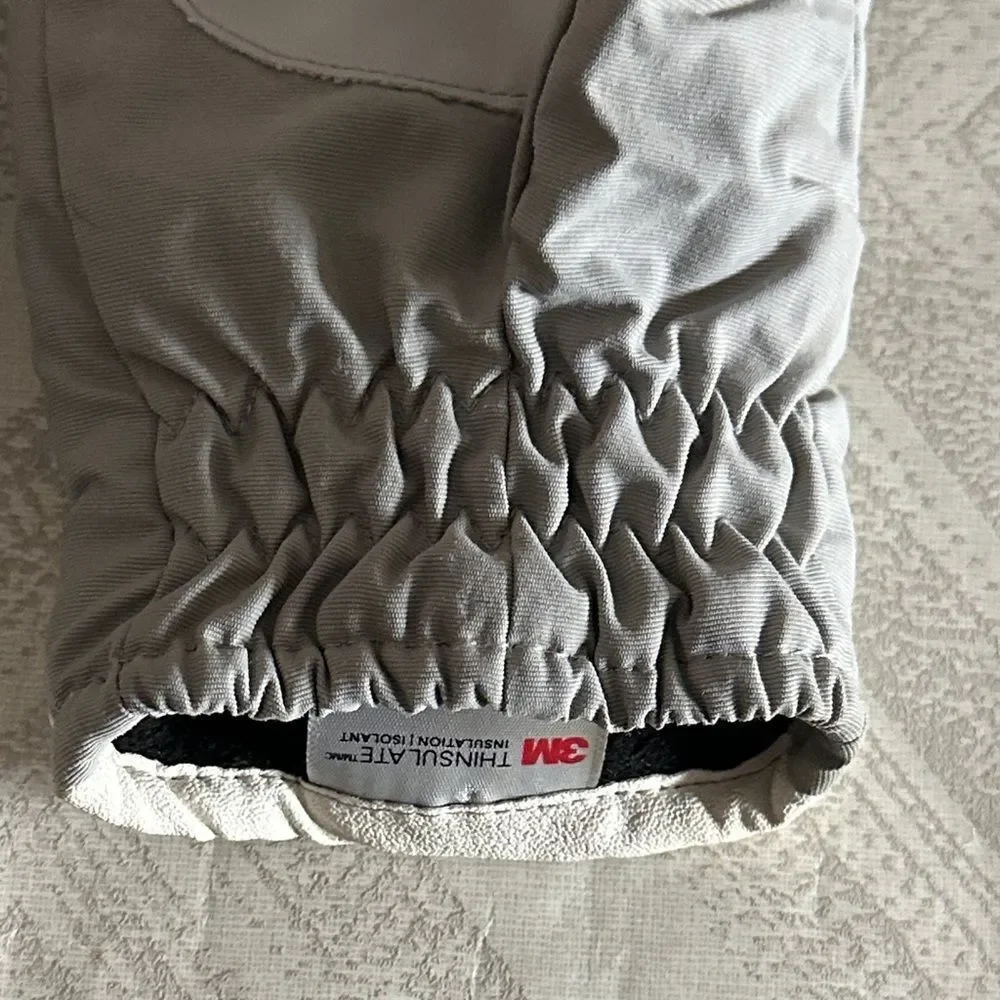 Freezh Freakies ‘I Love Snow’ White and Gray Mittens
